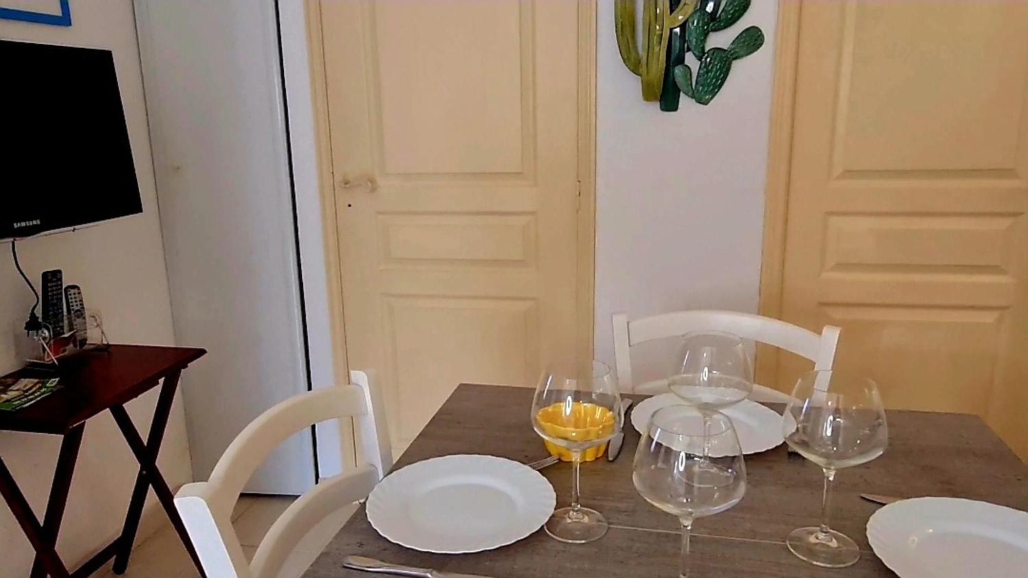 Appartement Kalliste, Logements Avec Vue Citadelle De Bonifacio Bonifacio  Exterior foto